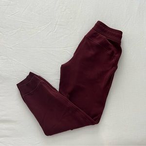 Lululemon Scuba Jogger - Red Merlot